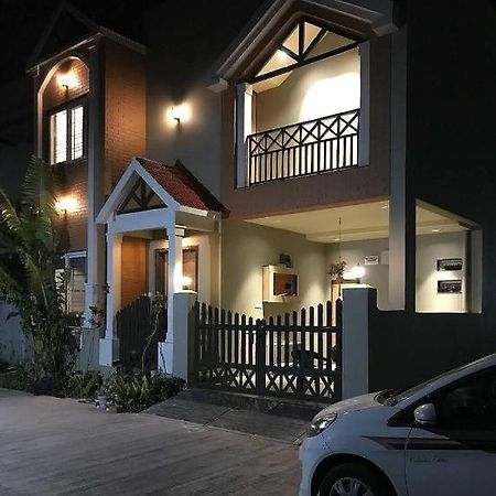 Entire Craftsman House With 2 Bedrooms Kitchen And More Rāipur Extérieur photo