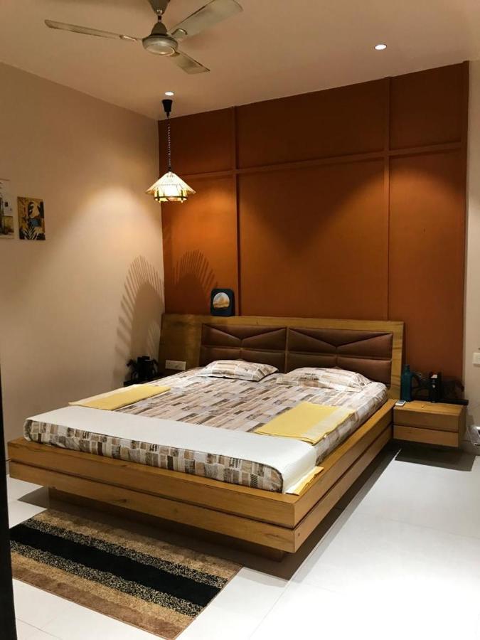 Entire Craftsman House With 2 Bedrooms Kitchen And More Rāipur Extérieur photo